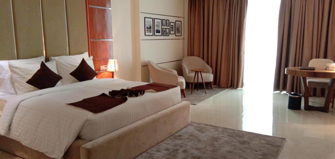 Summerset Continental Hotel By Usuma Mobushipe Exterior foto